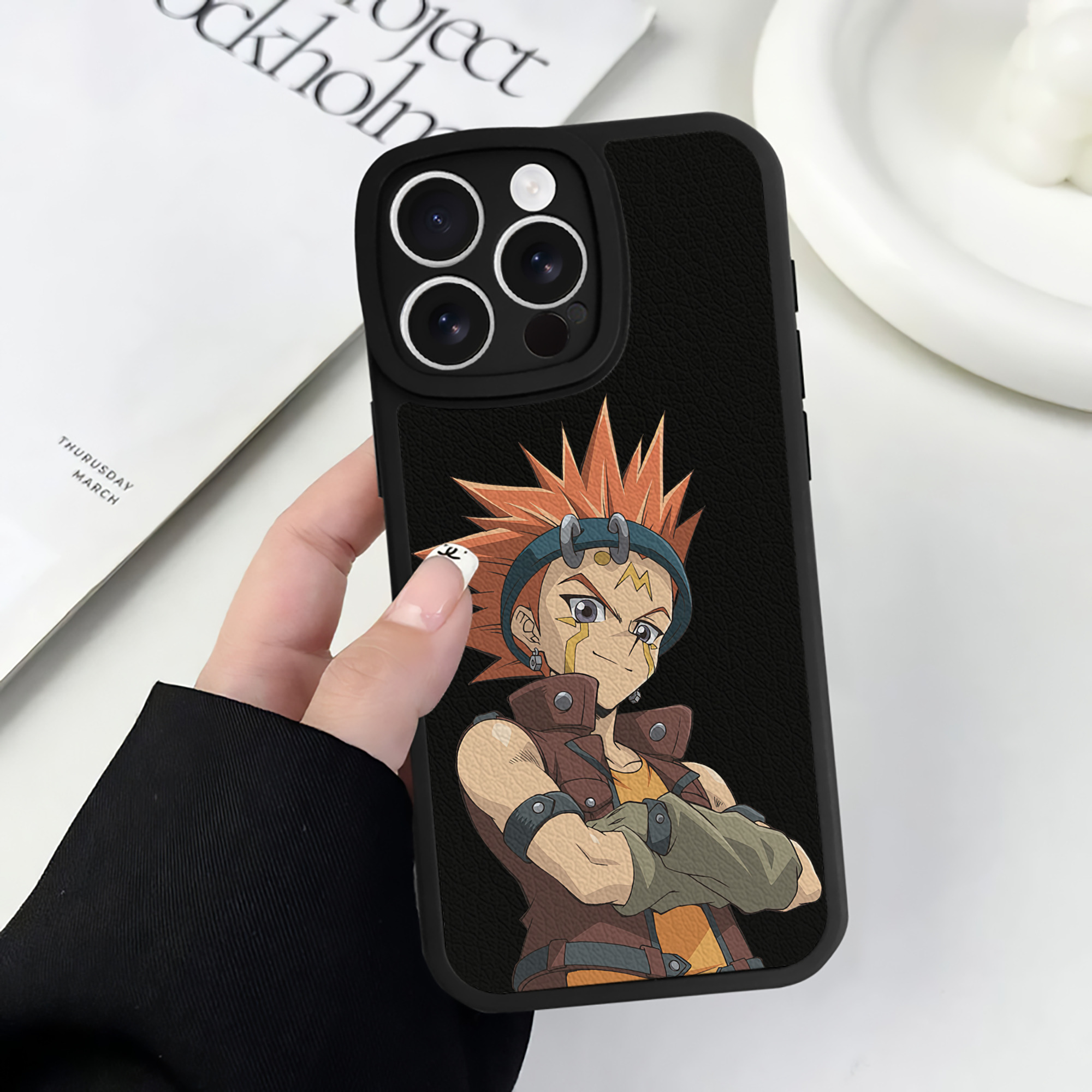 （画像用） 遊☆戯☆王 Yu-Gi-Oh! 【iPhone 16シリーズ対応】シリコンスマホケース（レザー調） 材質：シリコン